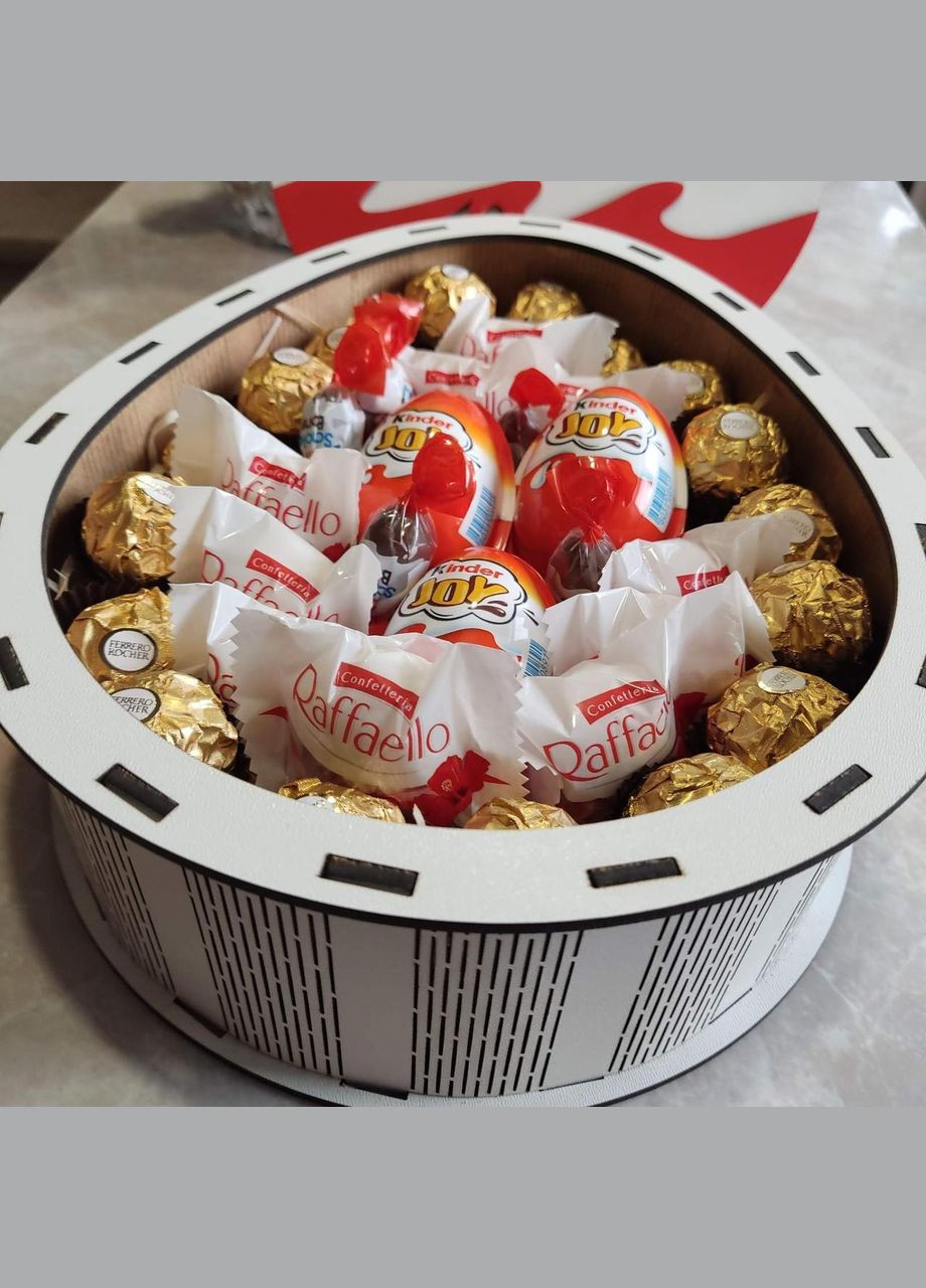 Кіндер бокс для дівчини або дитини на день народження новий рік 8 березня (ar15) No Brand (315888846)