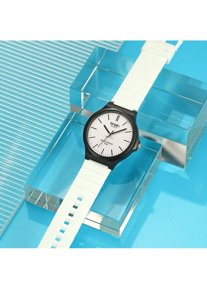 Годинник кварцовий чорний з білим ремінцем для чоловіків водонепроникний до 50 метрів стрілочний ProDobro (367267594)