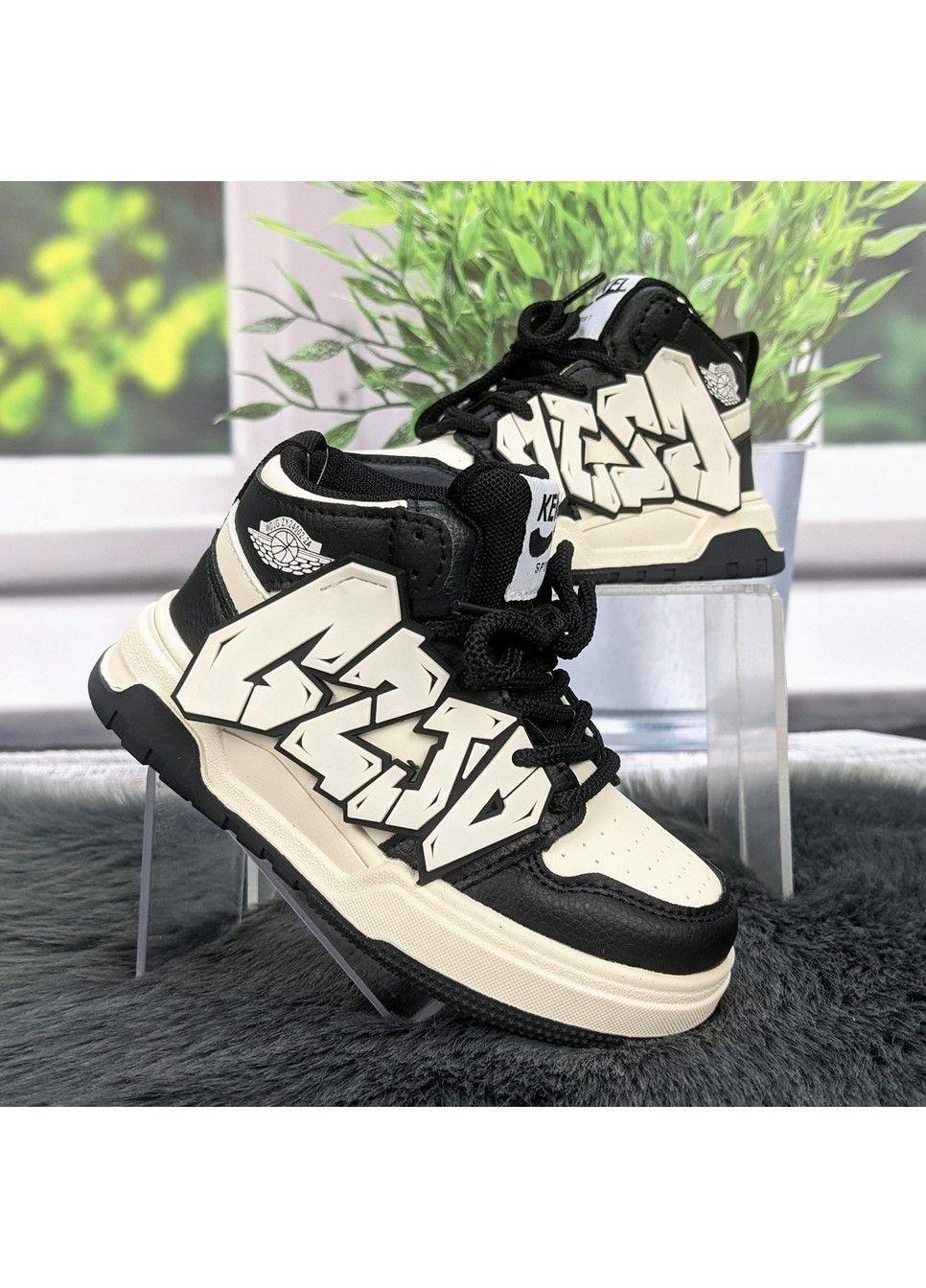 Чорно-білі осінні кросівки дитячі Kimboo