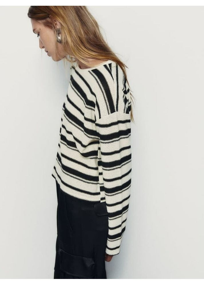 Чорно-білий демісезонний светр укорочений 2298/651/800 Zara