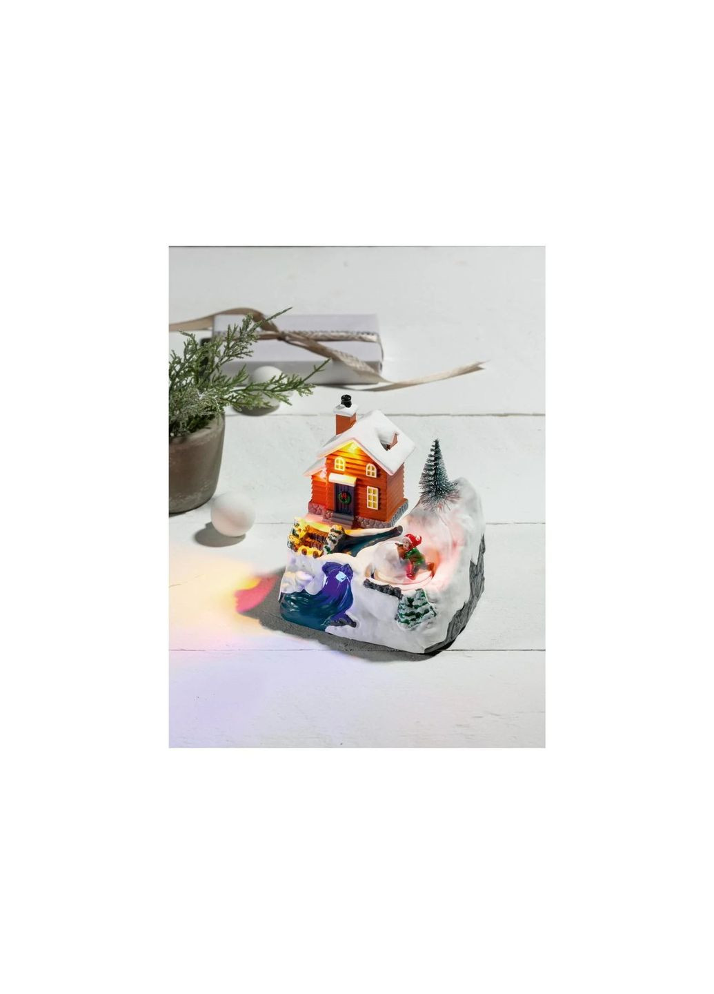 Музыкальная новогодняя композиция Рождественская деревня с LED-подсветкой и подвижной фигуркой Livarno home (369653666)