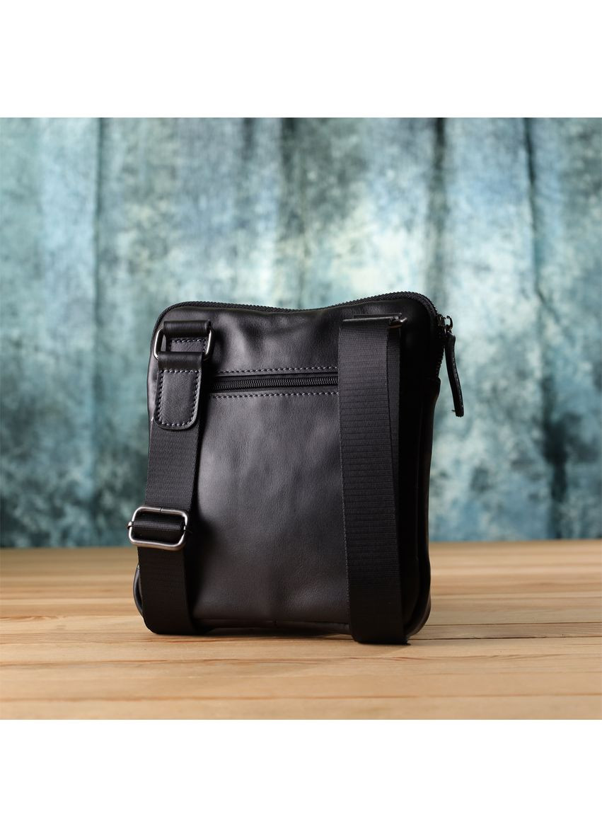 Стильная и практичная мужская сумка на плечо из натуральной гладкой кожи 23153 Черный Shvigel (362588722)