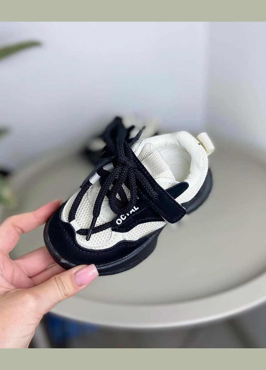 Чорні всесезонні дитячі кросівки чорні 1079 No Brand