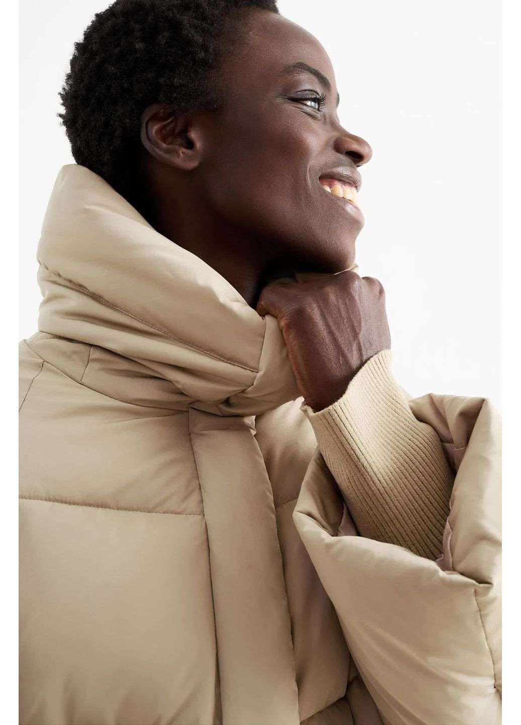 Бежевая демисезонная куртка C&A