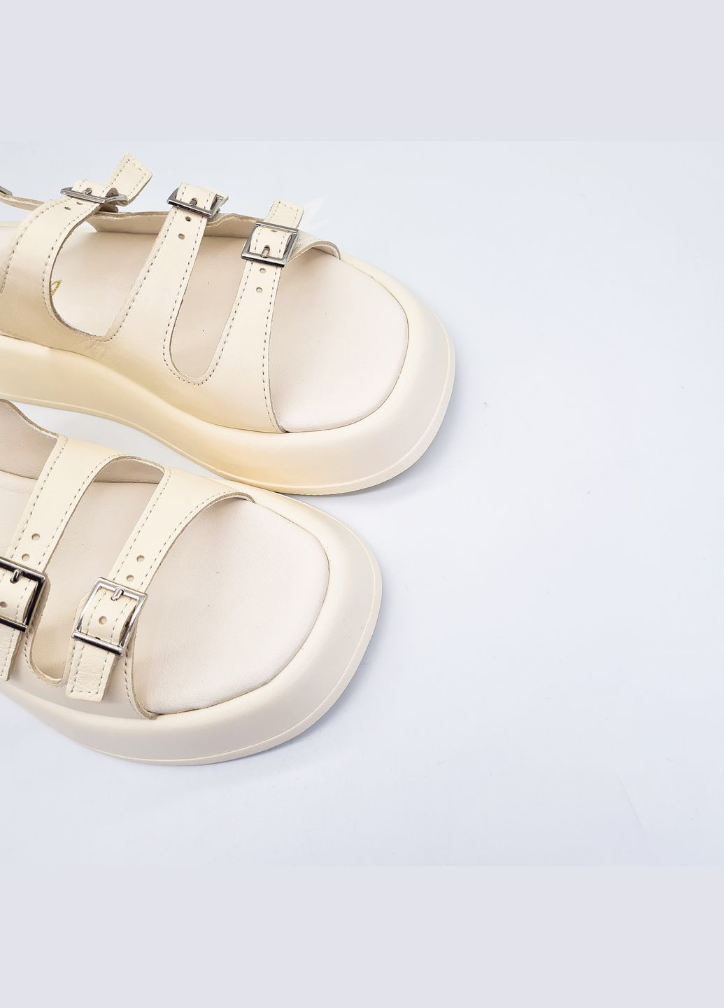 сандалии (р) кожа 0-1-1-709 Teona на ремешке