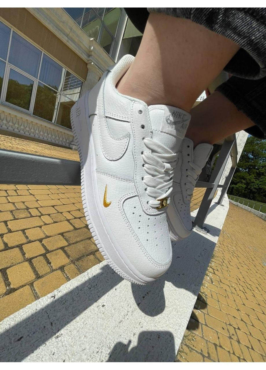 КРОССОВКИ ЖЕНСКИЕ NIKE AIR FORCE WHITE НАЙК АИР ФОРС 1 ПРЕМИУМ No Brand белые демисезоны (367178075)