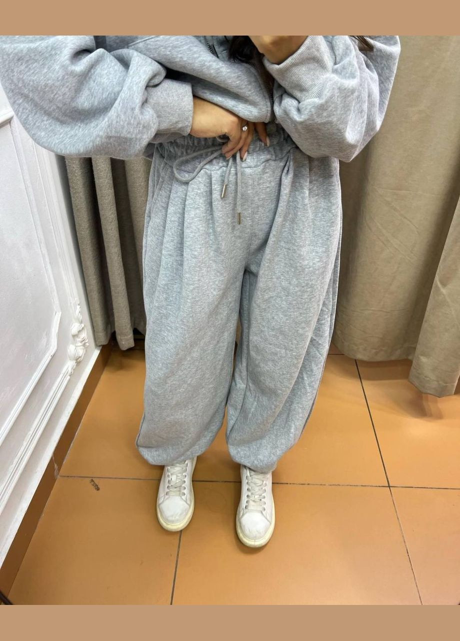 Жіночий спортивний костюм No Brand (304549109)