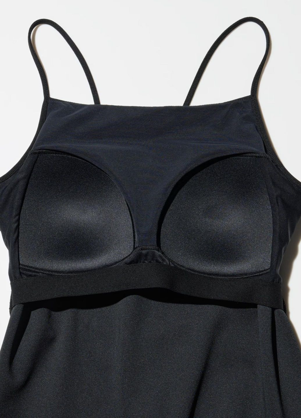 Белое платье Uniqlo однотонное