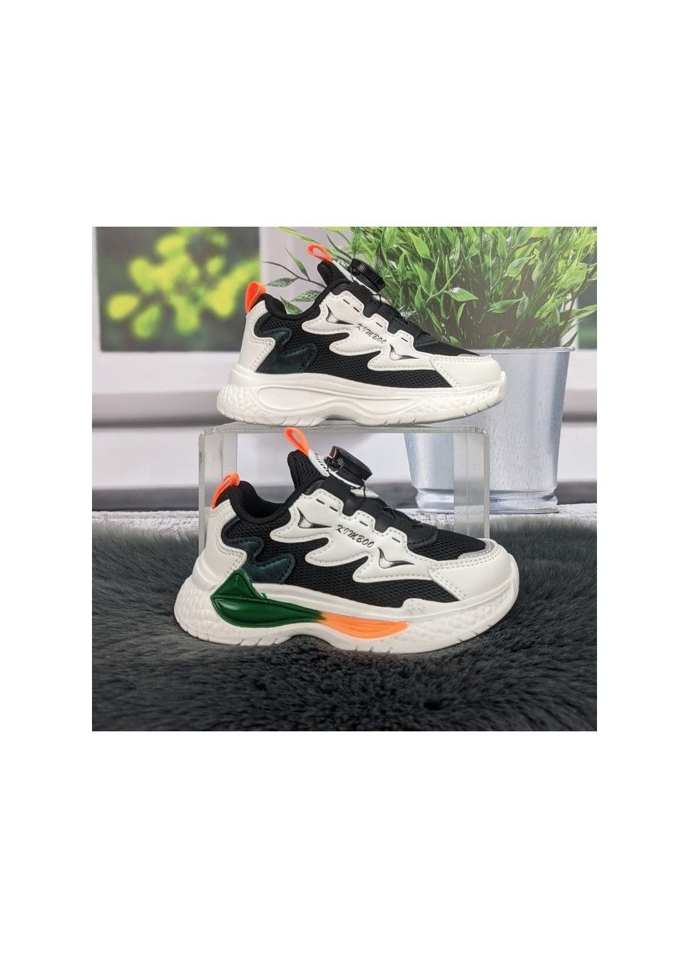 Черно-белые демисезонные кроссовки детские для девочки Kimboo