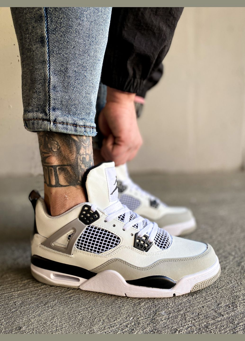 Білі всесезон кросівки чоловічі і жіночі nike air jordan 4 retro white black | найк аір джордан 4 ретро білі чорні No Brand