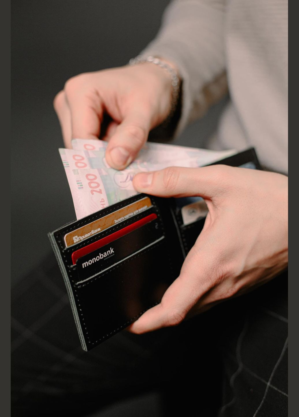 Мужской кошелек-бифолд из натуральной гладкой кожи SR004 (Черный) SKILL (323204053)