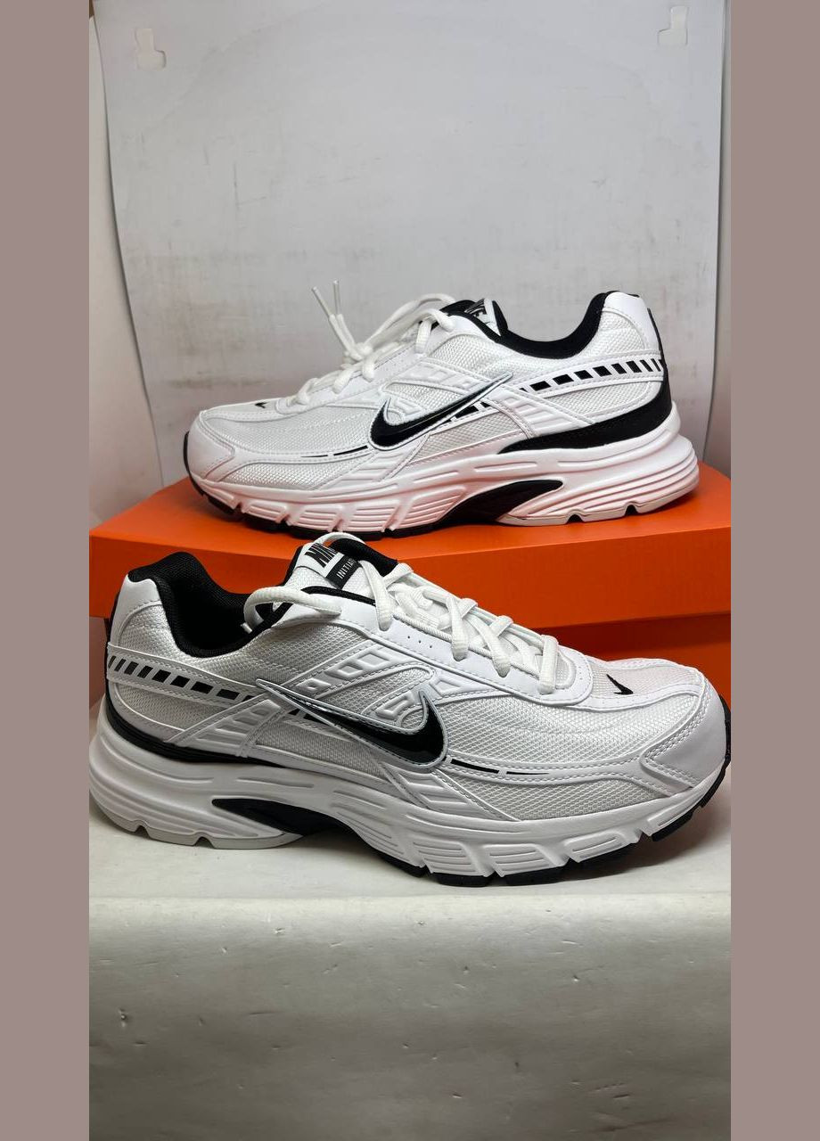 Белые кроссовки мужские Nike INITIATOR WHITE
