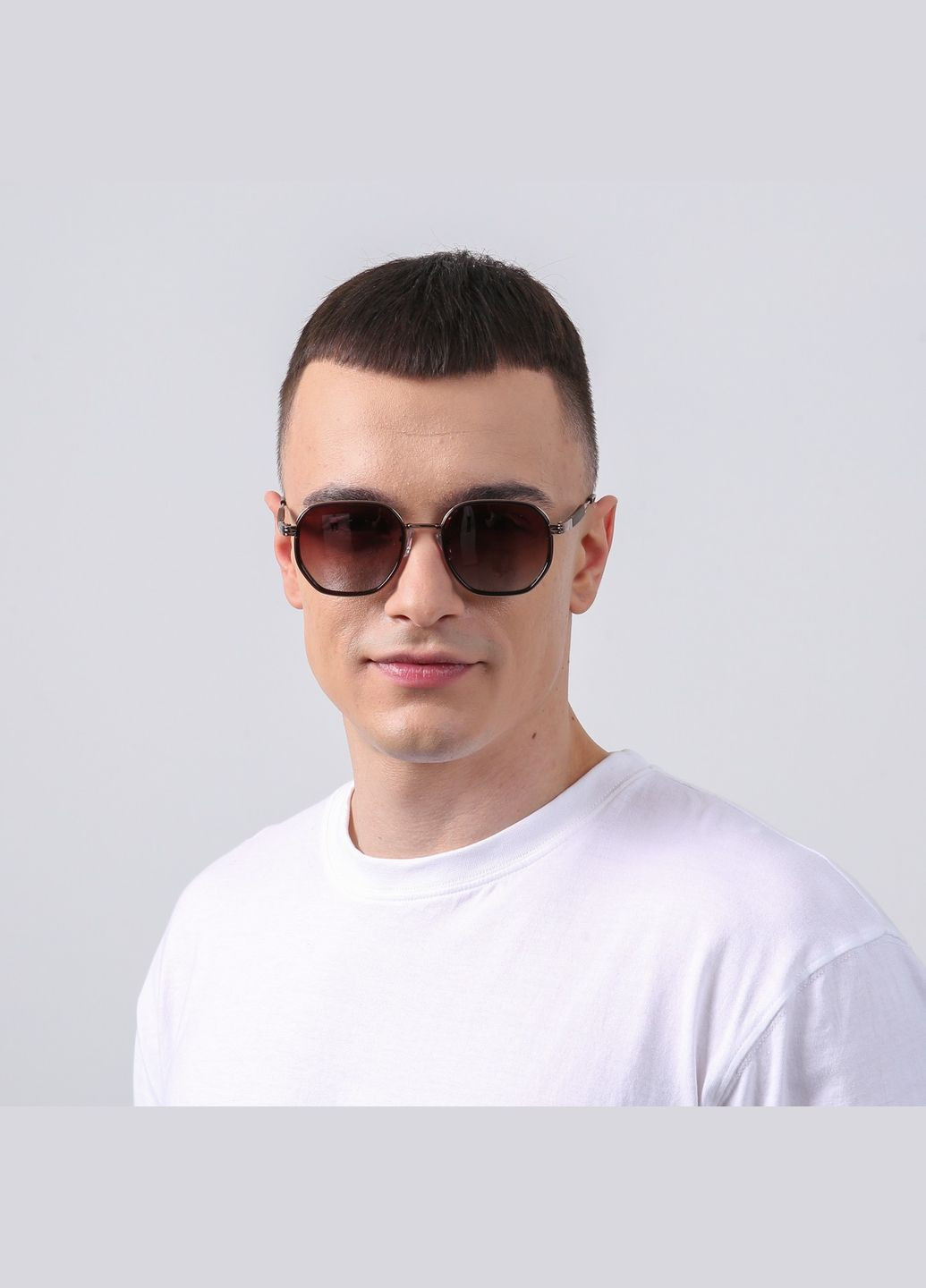 Солнцезащитные очки с поляризацией Фэшн-классика мужские 476-684 LuckyLOOK 476-684М (330066254)