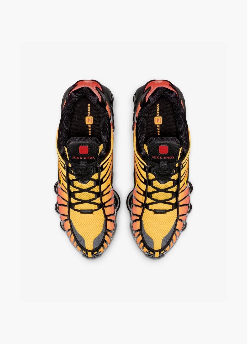 Помаранчеві кросівки чоловічі shox tl orange orange av3595-004 Nike