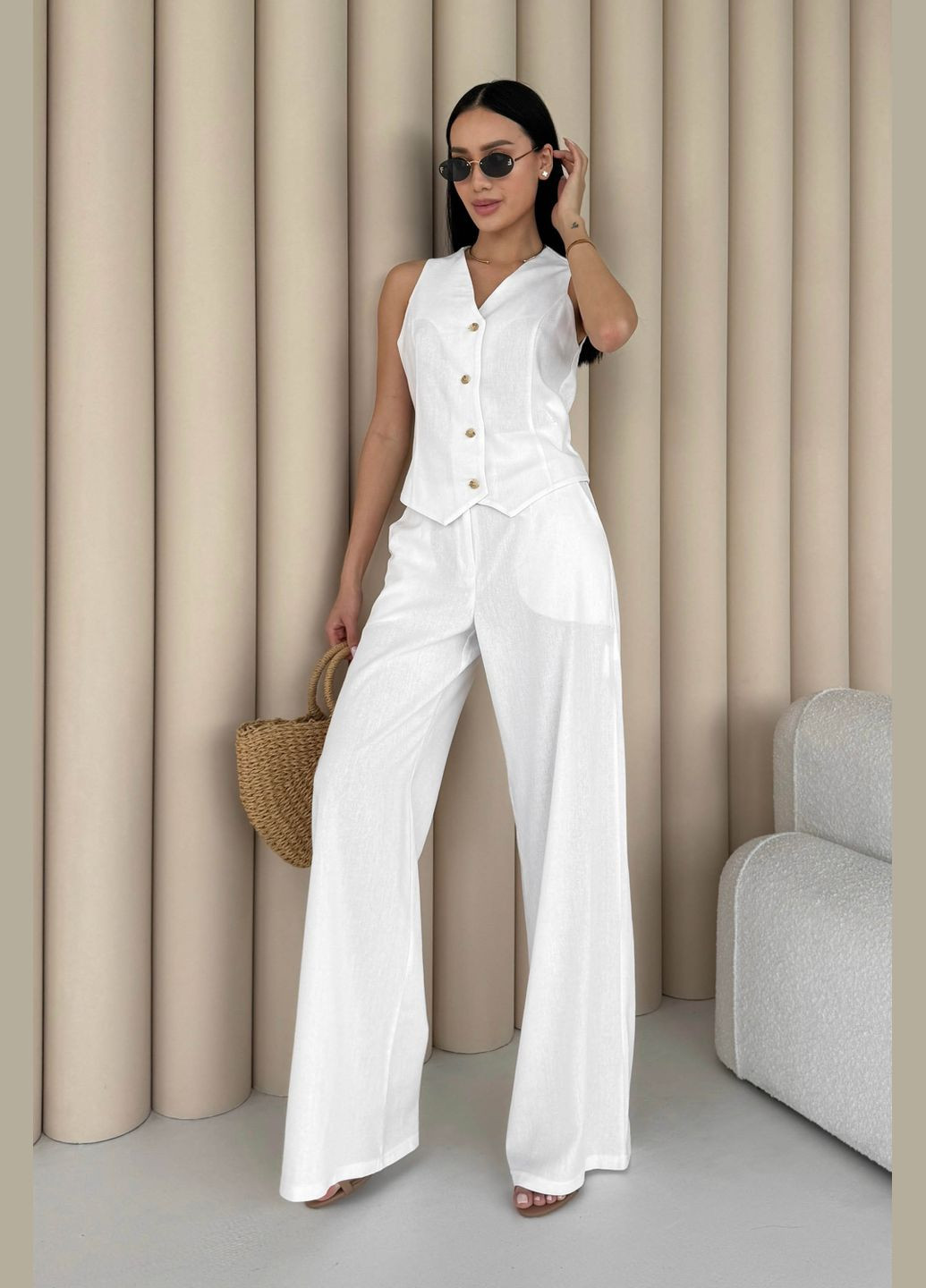 Стильный брючный костюм – двойка белого цвета Jadone Fashion (292584273)