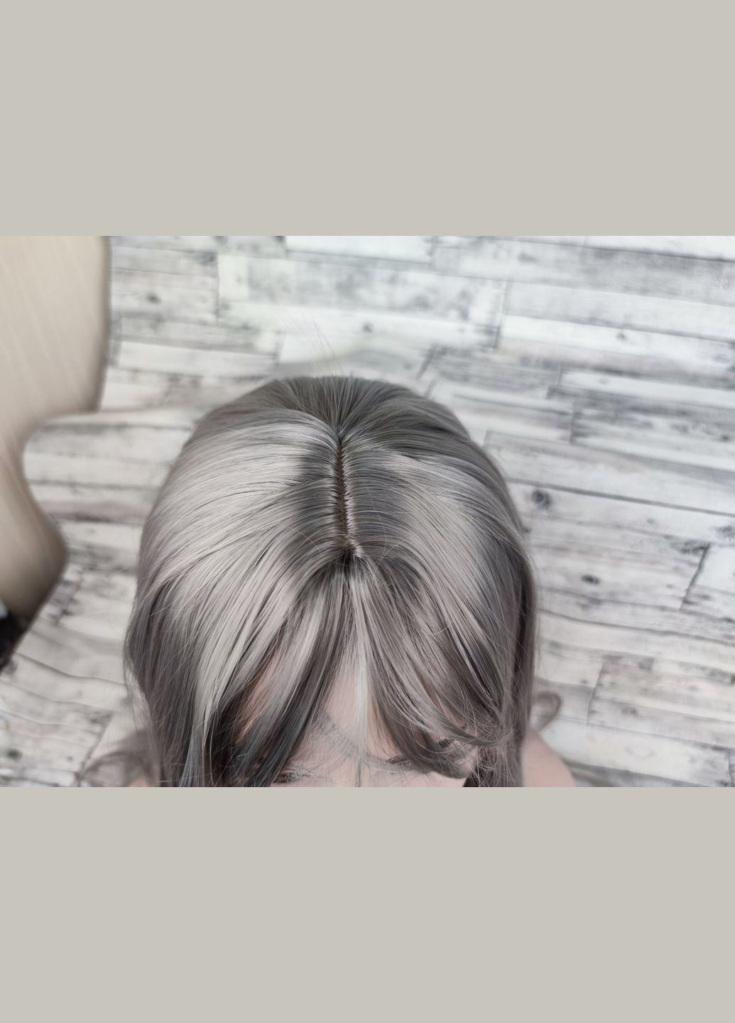 Парик серый пепельный длинный прямой с челкой и пробором женский для женщин 70см из искусственных волос. No Brand 2046 (321115305)