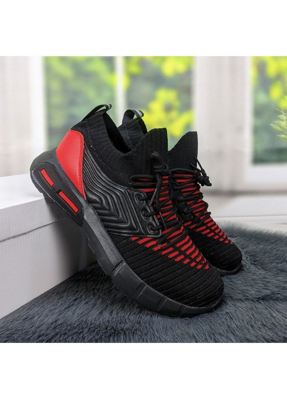 Чорні Осінні кросівки підліткові чорні з червоним текстильні Канарейка