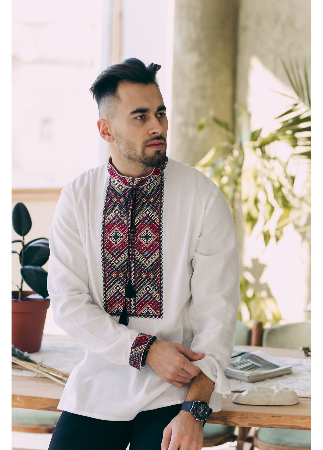 Біла біла чоловіча лляна вишиванка з орнаментом мужність MOTYV візерунок орнамент льон (362003526)