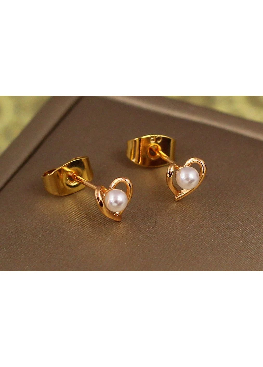 Сережки гвоздики перлинка в сердечку 7 мм золотисті love-shopping Xuping Jewelry (354661835)