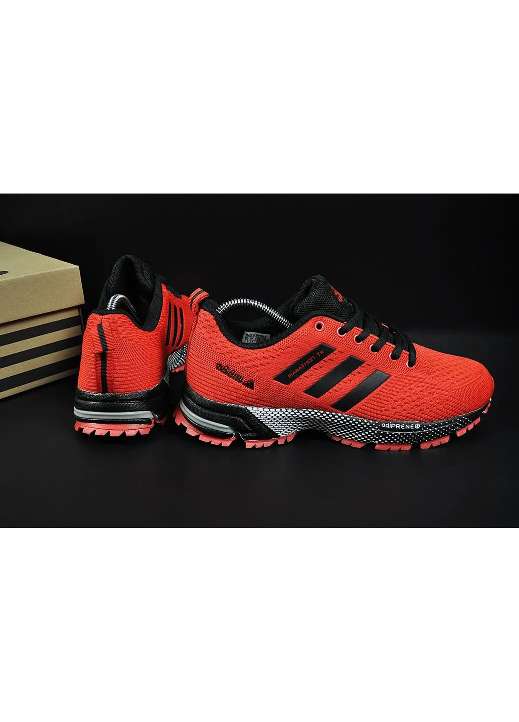 Красные демисезонные кроссовки мужские marathon tr 26 No Brand