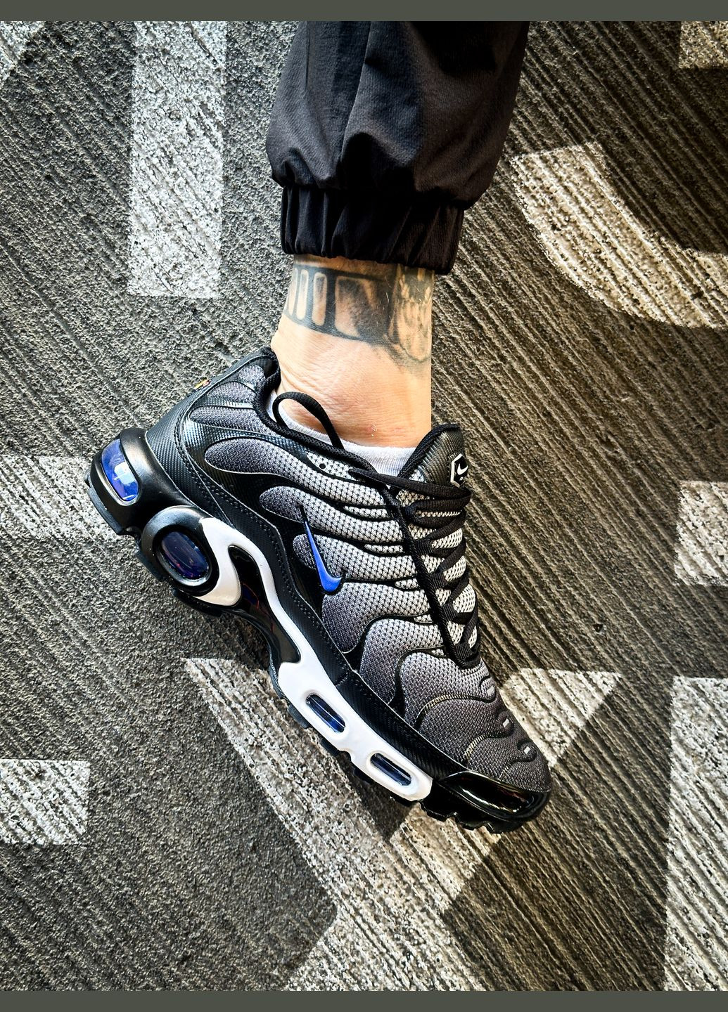 Чорні всесезон кросівки чоловічі nike air max tn plus midnight navy black | найк аір макс тн плюс чорні No Brand