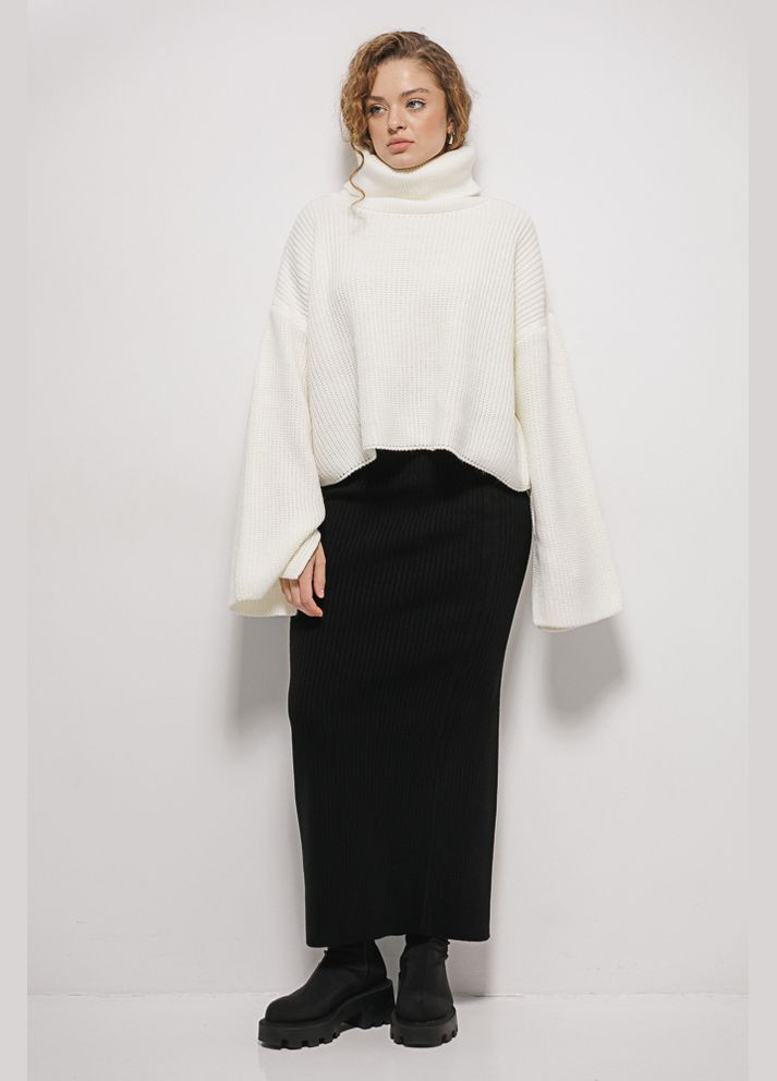 Укорочений вязаний светр чорний з розрізом ззаду на комірі Arjen (304251235)