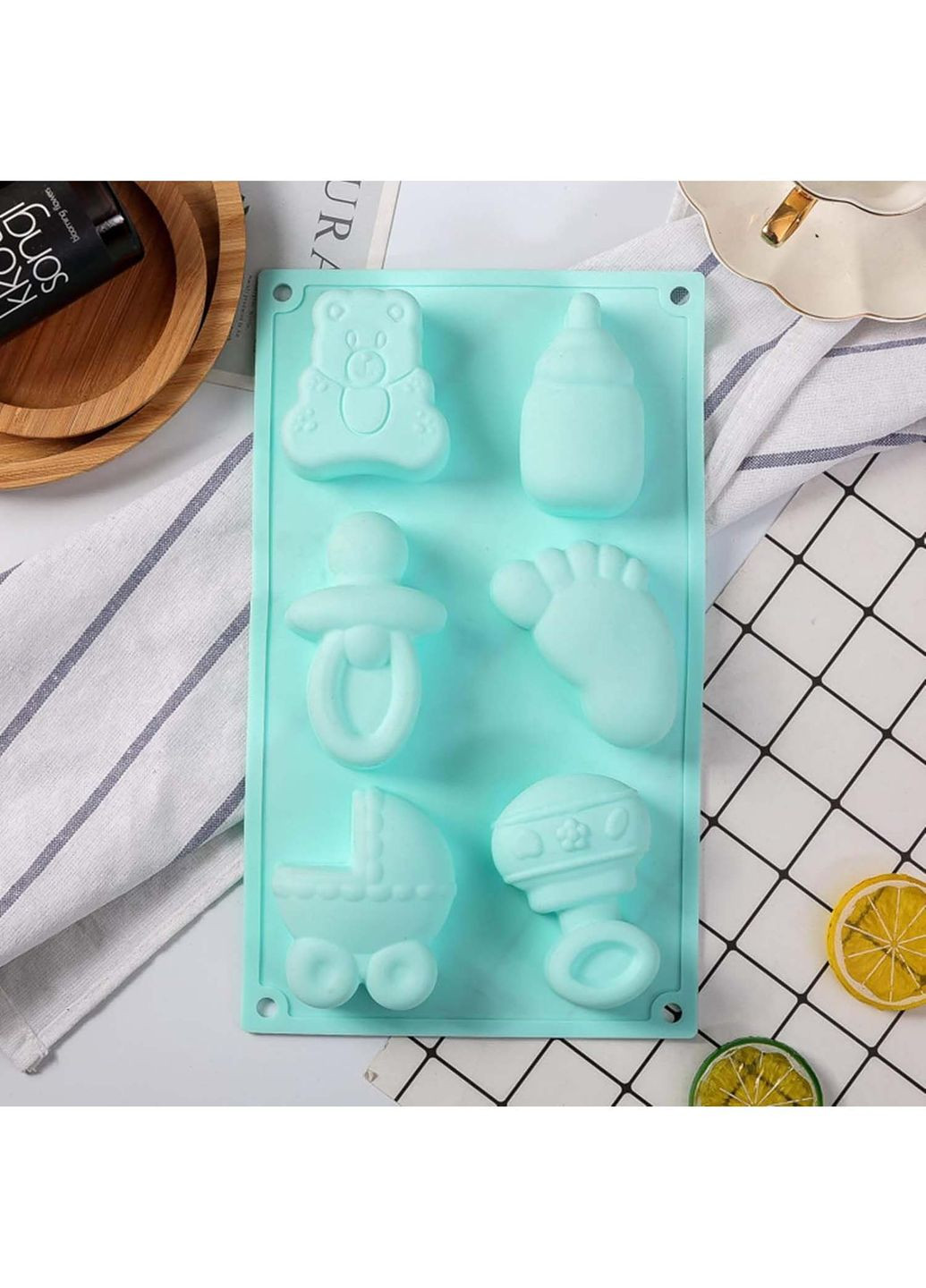 Форма силиконовая на планшете 3D молд "Детский" на 6 фигурок 29x17 см Kitchen Master (341724469)