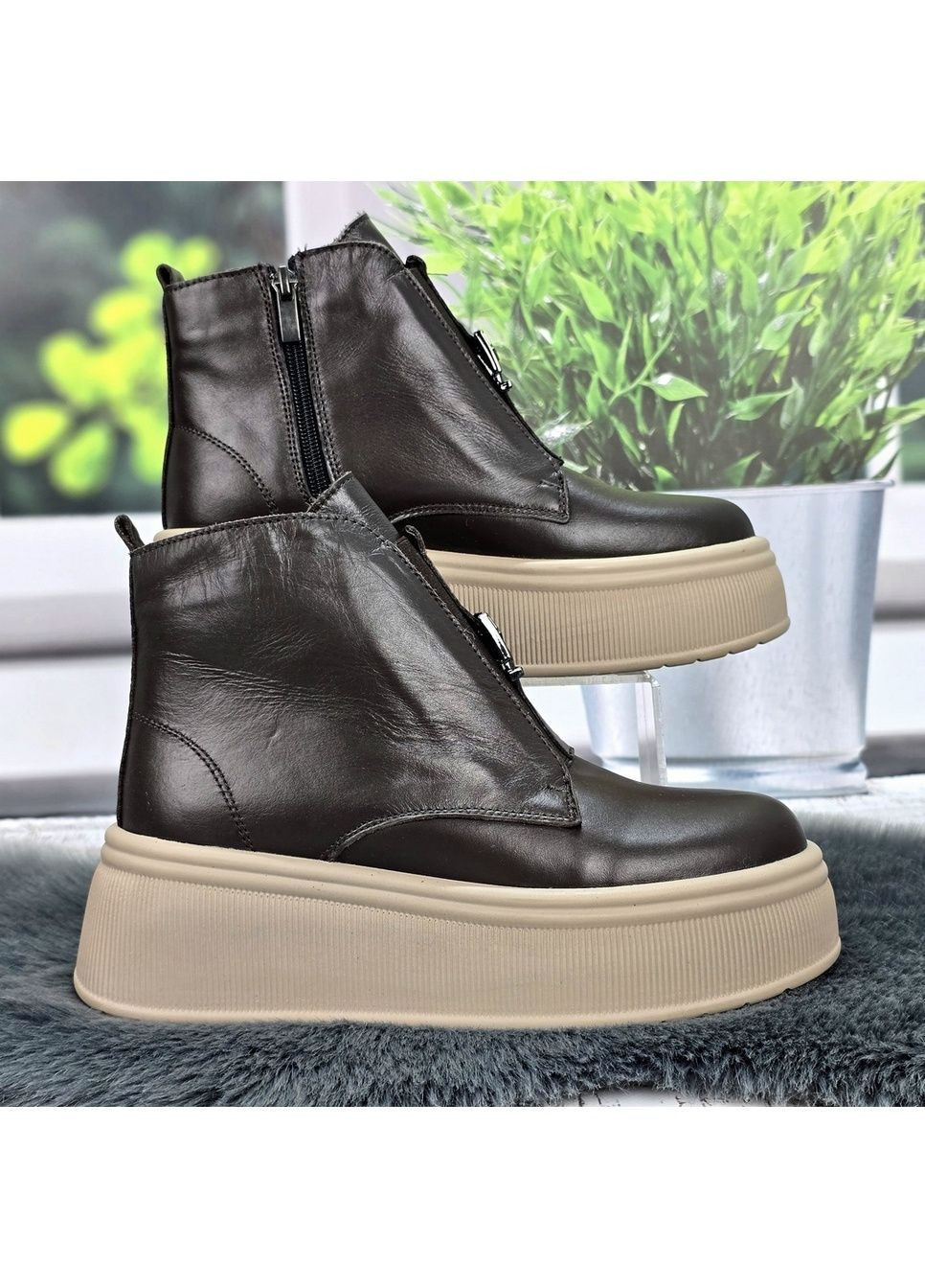Зимние ботинки женские зимние кожаные шоколадного цвета на платформе Ailinda
