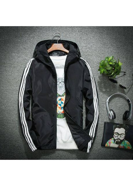 Чорна демісезонна вітровка Україна