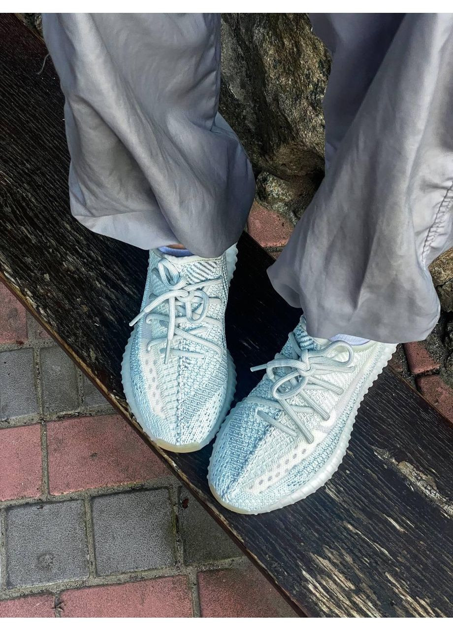 Сірі Осінні кросівки чоловічі adidas yeezy 350 v2 cloud white 1 адідас ізі буст No Brand