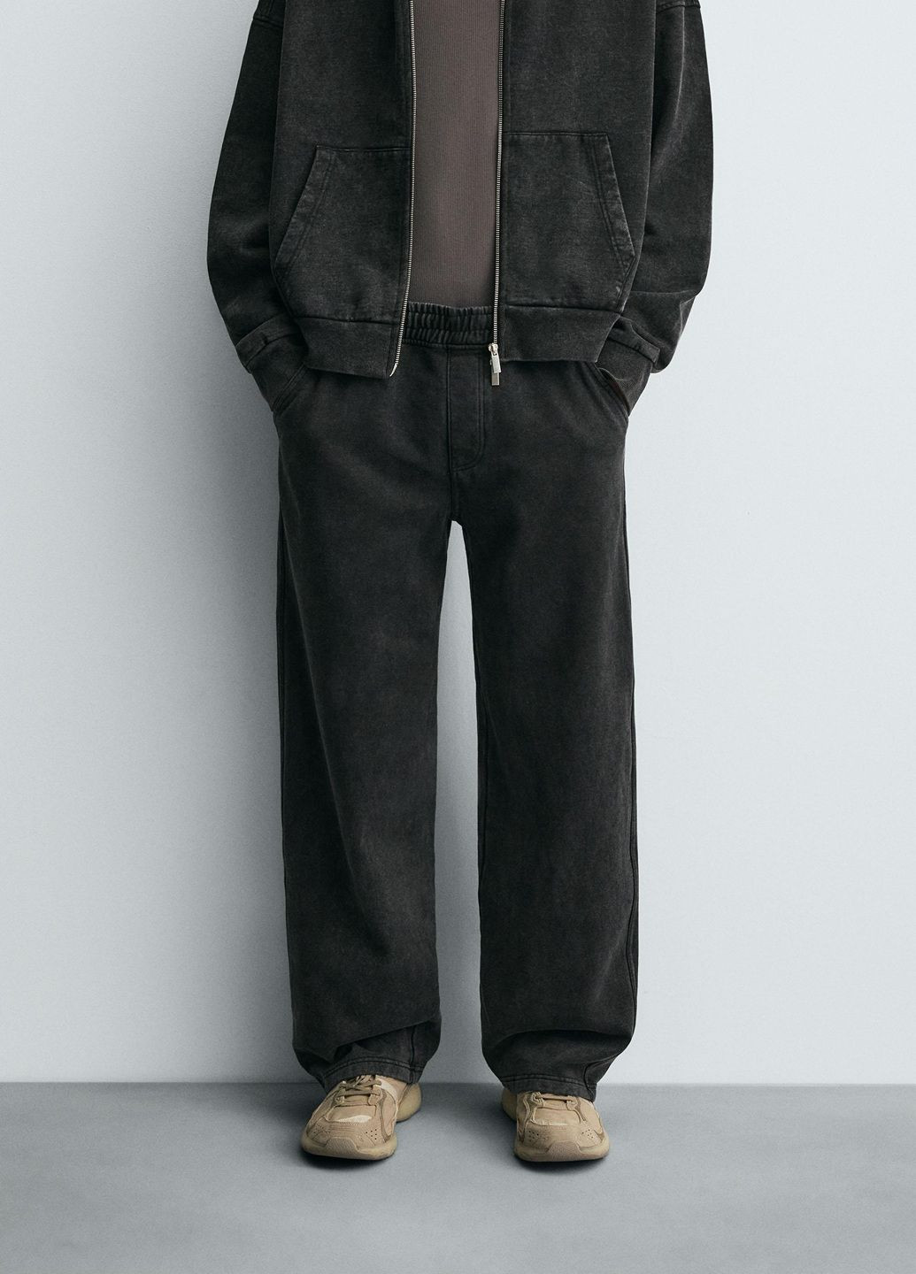 Темно-серые повседневный демисезонные брюки Zara