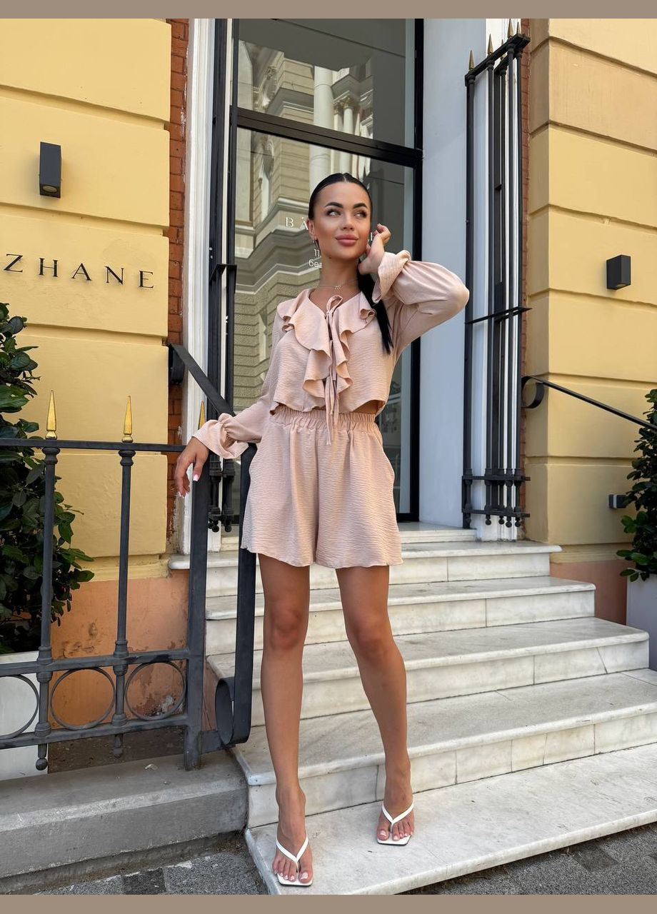 Яркий прогулочный костюм бежевого цвета 33786 Fashion (345065799)