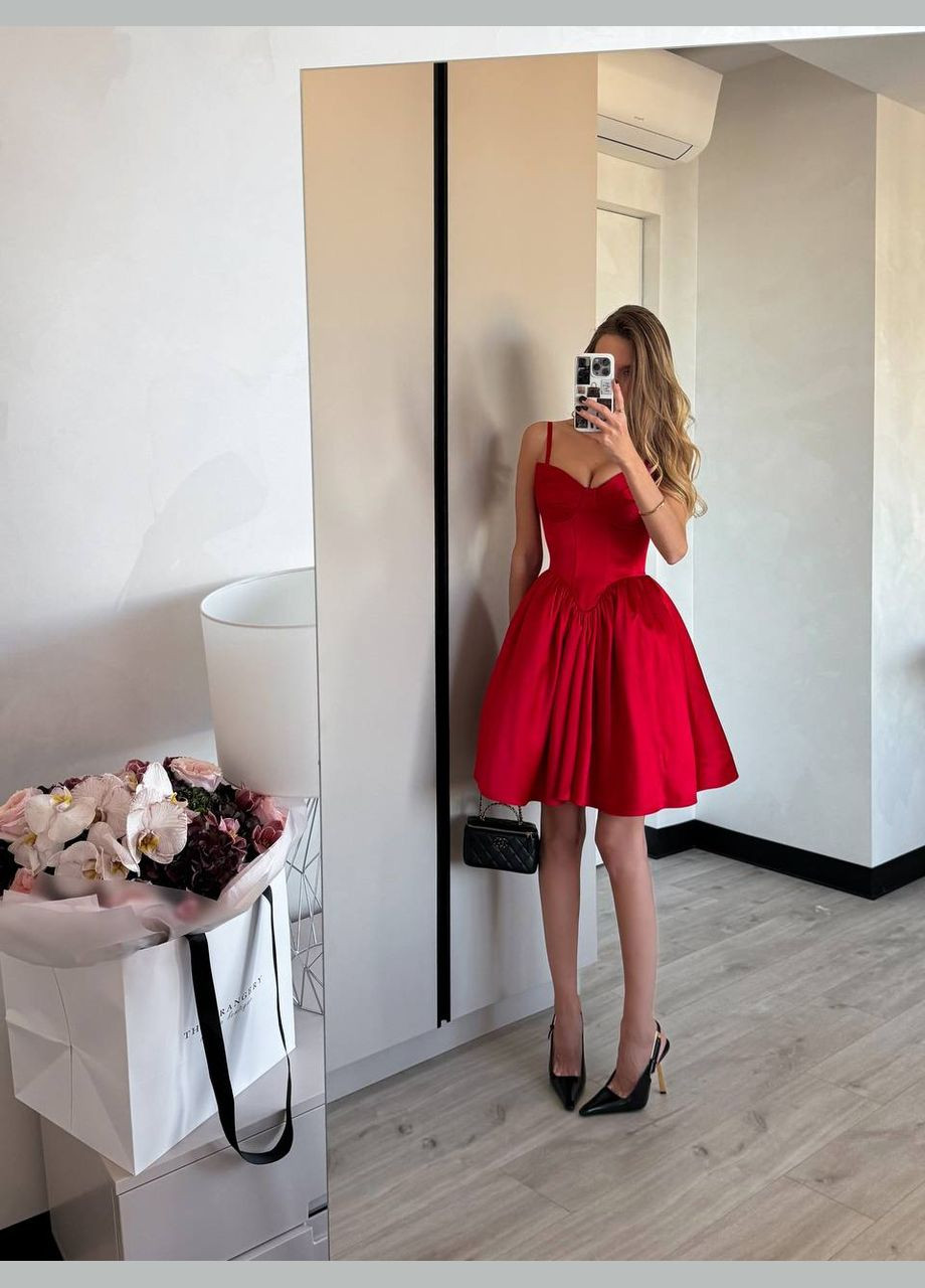 Червона святковий, коктейльна, вечірня розкішна корсетна сукня з чашкою-пелюсткою та підʼюпником😍 бебі долл, з пишною спідницею, з відкритими плечима, з корсетом Україна однотонна