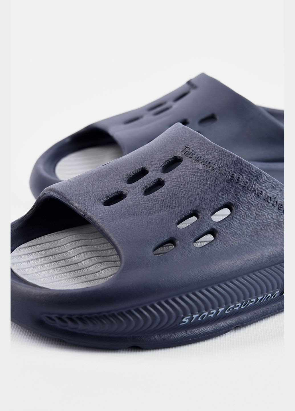 Шльопанці чоловічі піна темно-синього кольору Let's Shop (316644688)