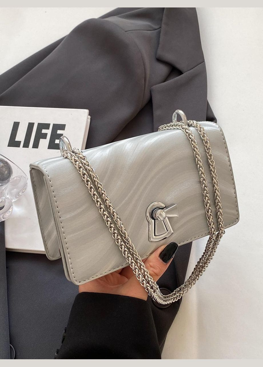 Жіноча класична сумка клатч на ланцюжку сіра No Brand (306709573)