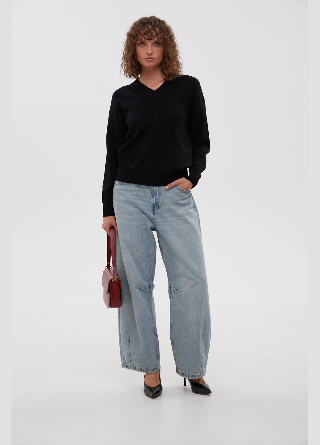 Черный демисезонный джемпер, цвет черный Estro