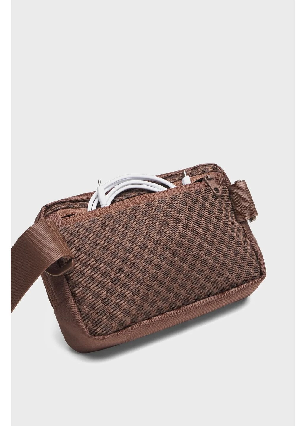 Сумка Essential Wb Xbody Brown 1378418-230 Under Armour (399381635)