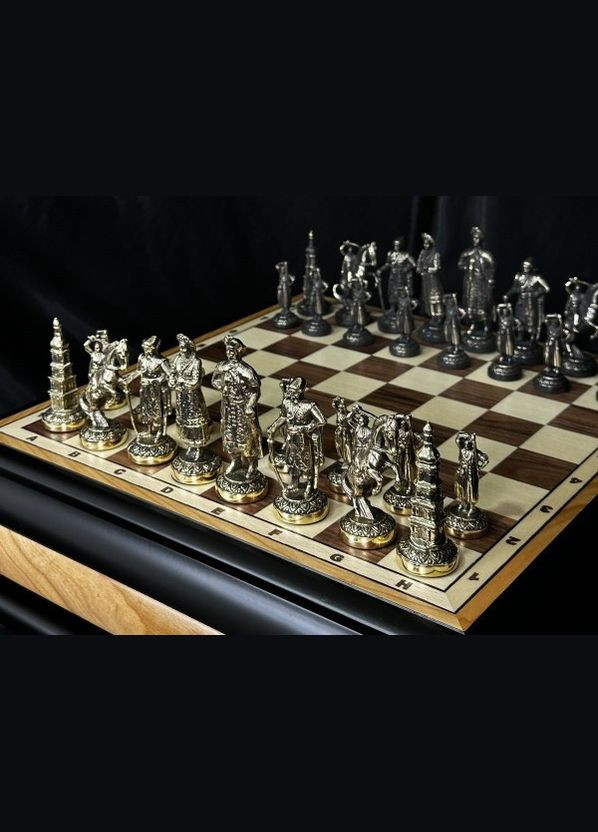 Набор подарочных шахмат в кейсе Запорожская Сечь 43,3х43,3 см фигурки из бронзы 356123 NB Art (317566699)