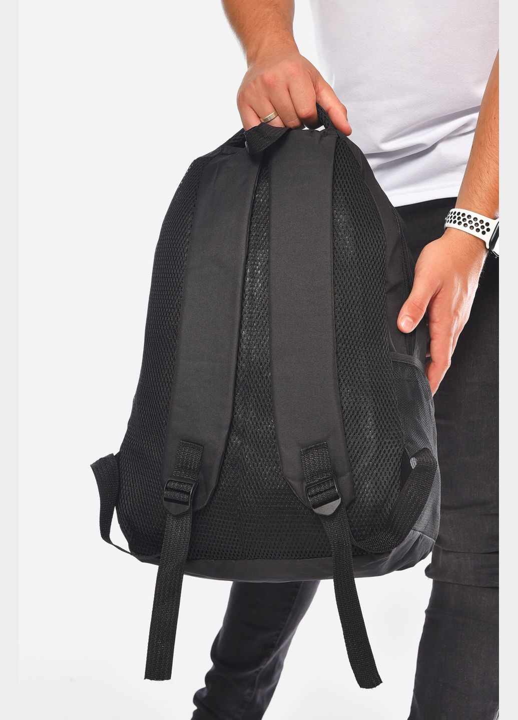 Рюкзак чоловічий спортивний чорного кольору Let's Shop (343315898)