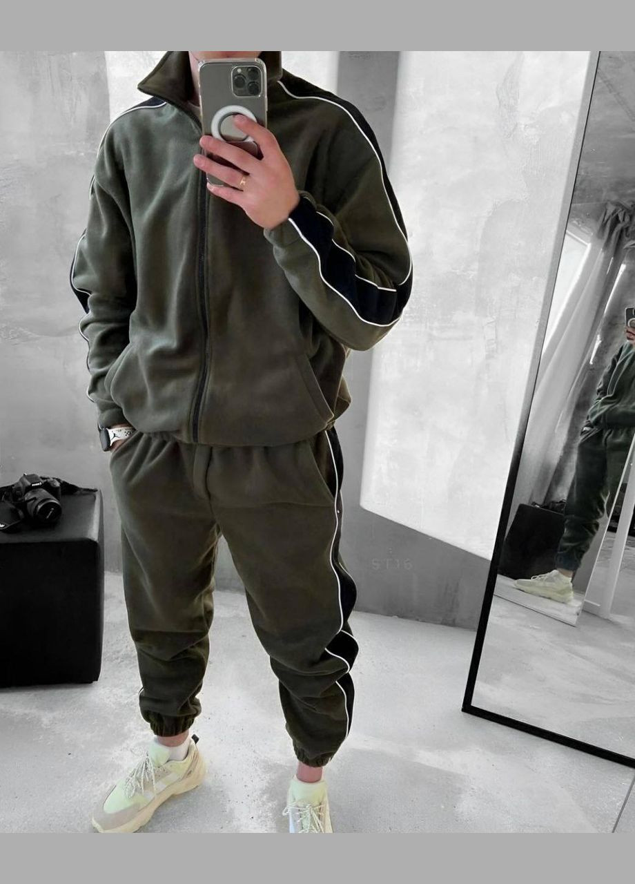 Оливковий (хакі) демісезонний костюм чоловічий с кофтою та штанами Adelante