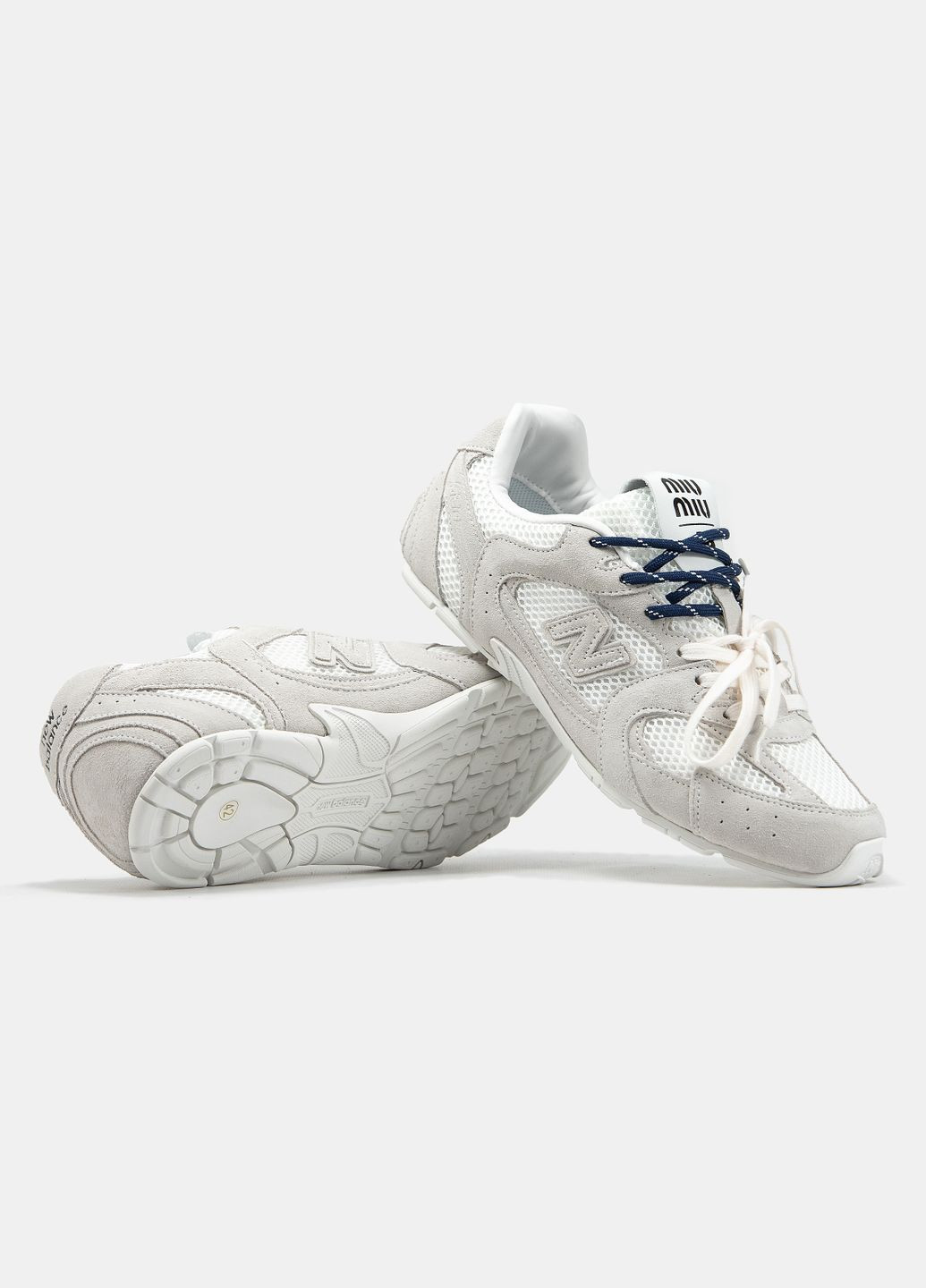 Мужские и женские кроссовки New Balance x Miu Miu 530 Grey | Нью Баланс серые No Brand серые демисезоны (332770673)