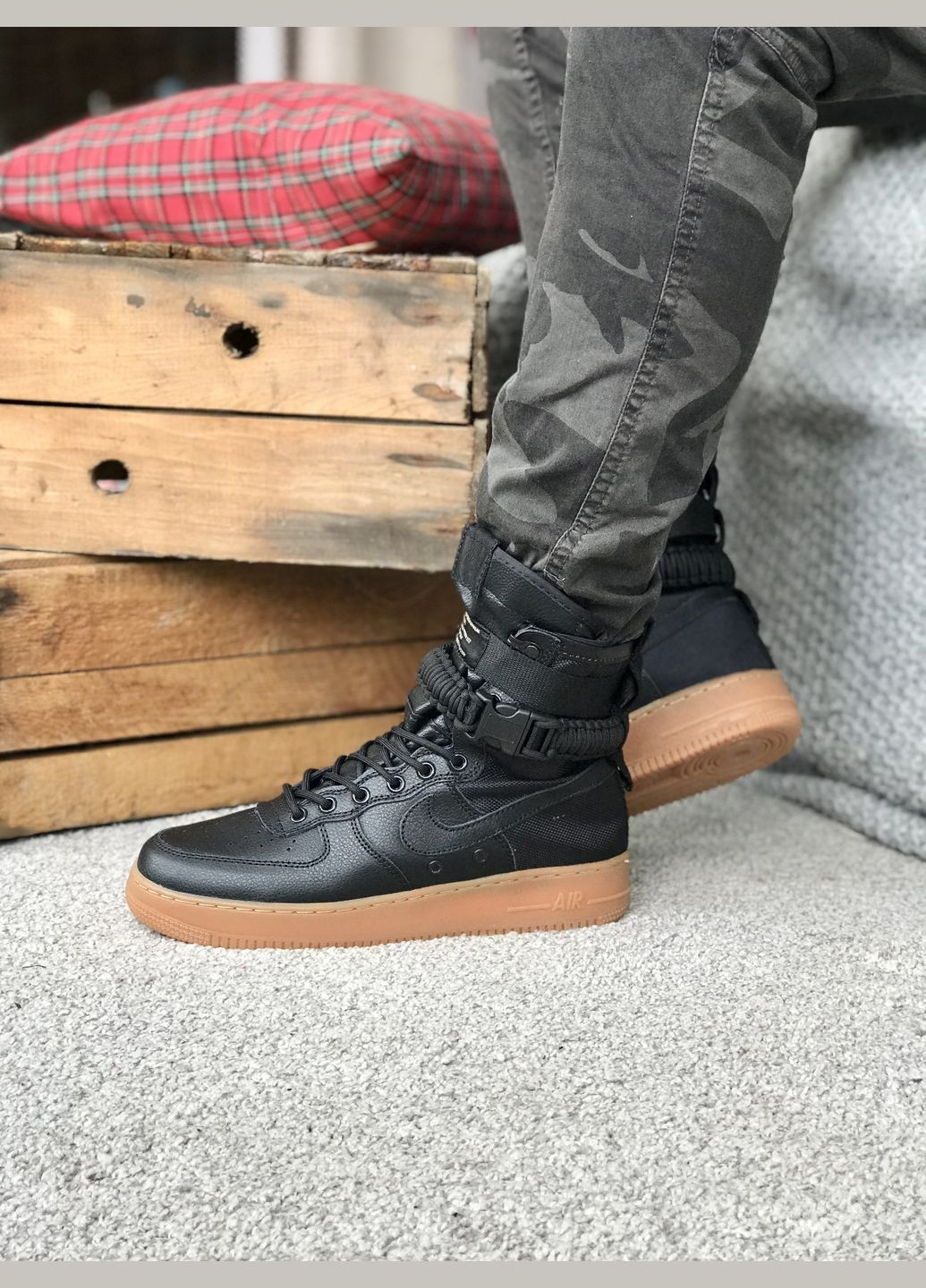 Черные всесезонные кроссовки мужские nike air force 1 sf black | найк аир форс 1 сф черные No Brand