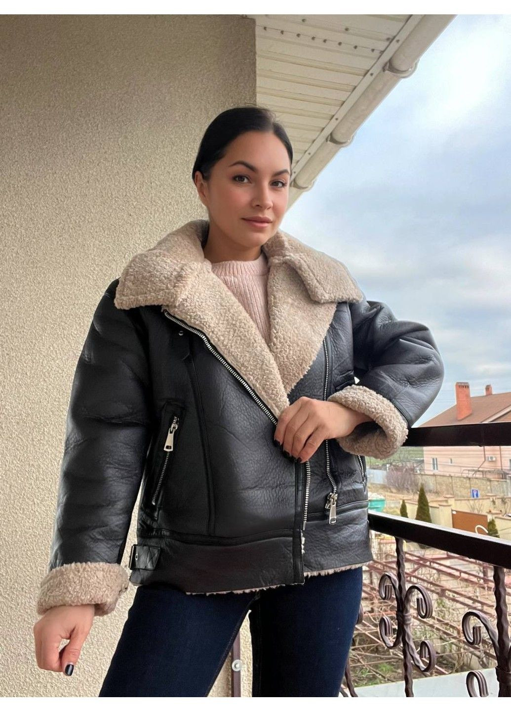 Дубленка женская 243 средней длины из экокожи на молнии с мехом черная AFTF BASIC (316035525)