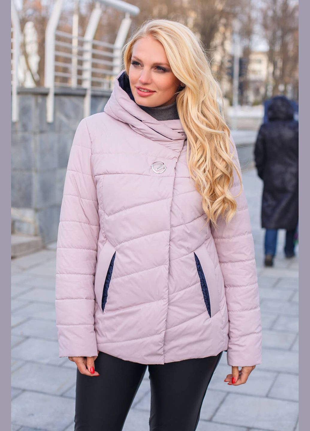 Пудрова демісезонна куртка жіноча "аврора" MioRichi
