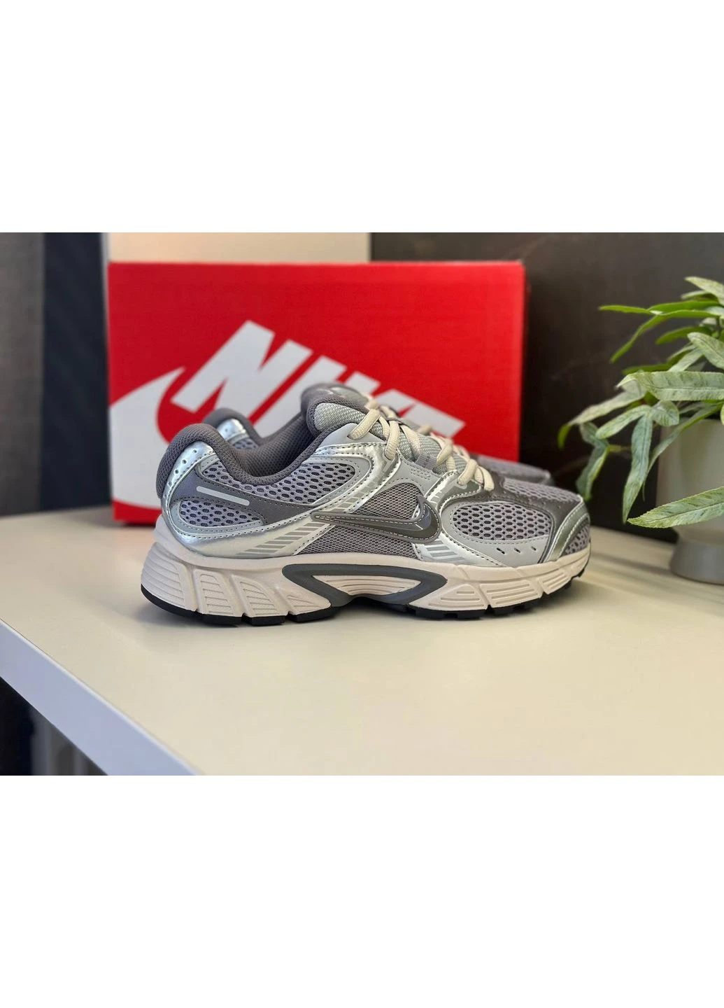 Фіолетові кросівки чоловічі nike v5 rnr purple найк в5 фіолетові демісезон No Brand