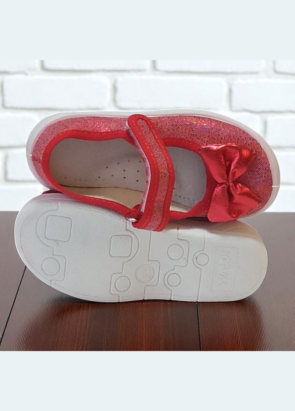 Ортопедичні тапочки на липучці капчики для дівчинки змінне взуття в садок Валді Waldi (338186585)