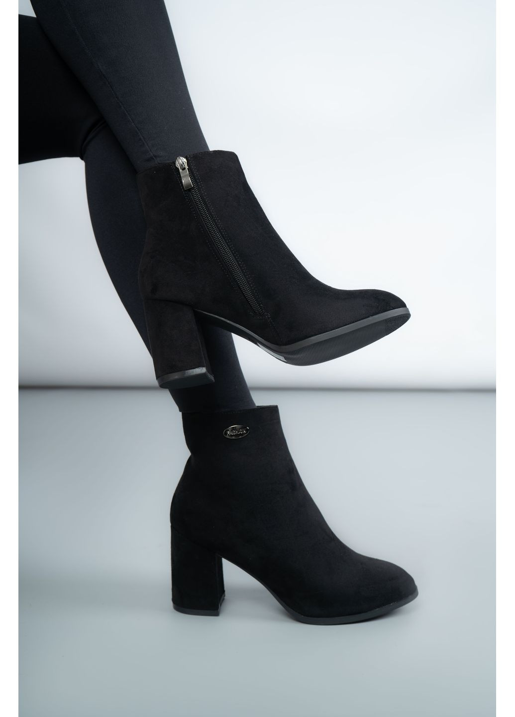 Черевики жіночі 704-10 чорні 346592 Louis (365234484)