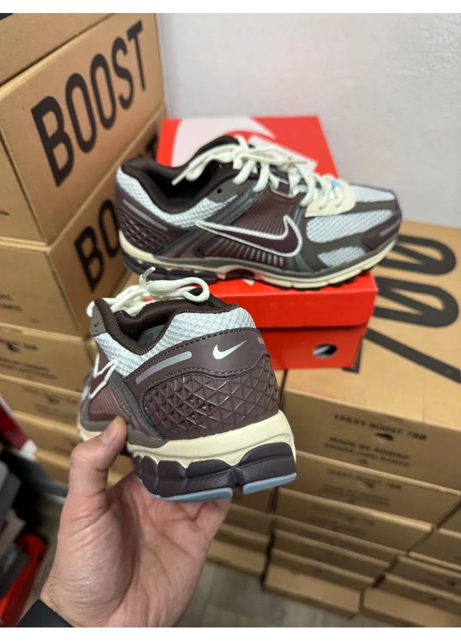Белые летние кроссовки nike vomero 5 brown white найк вомеро 5 No Brand