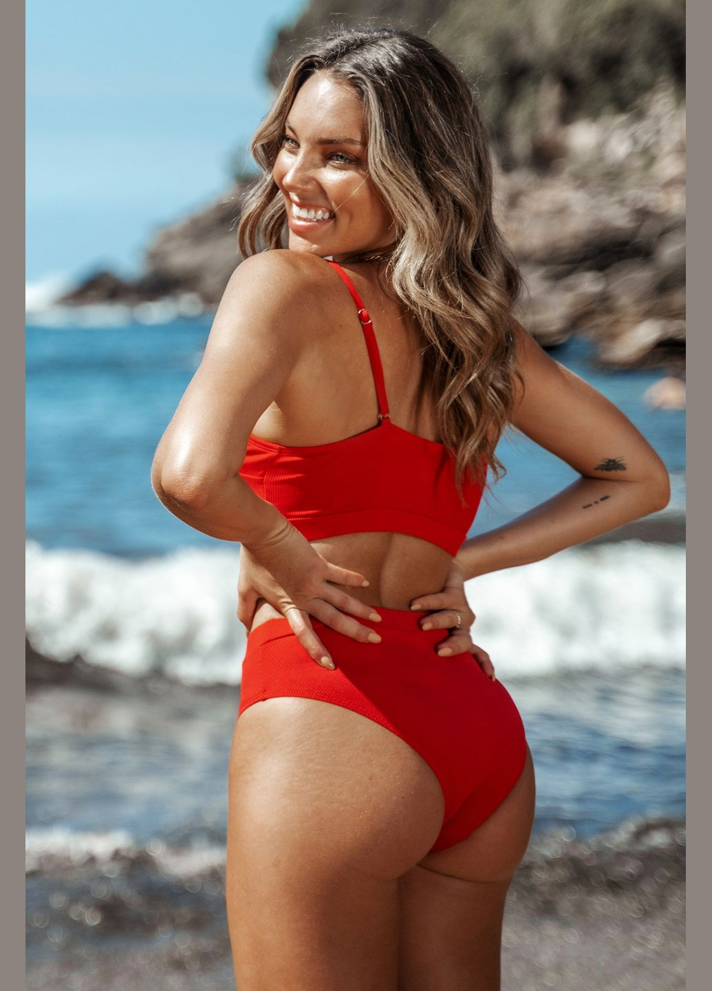 Красный летний купальник CUPSHE