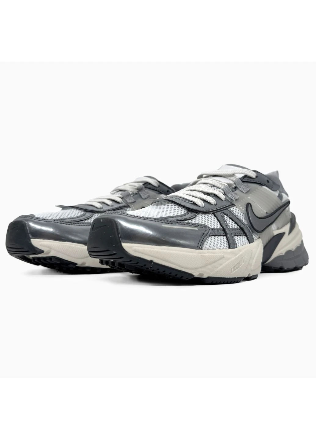 Сірі літні кросівки nike v2k runtekk silver/gray найк в2к рантек сірі No Brand